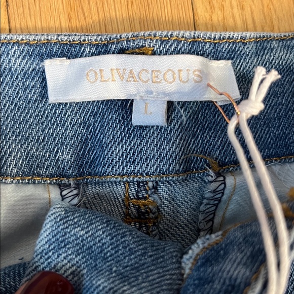 Olivaceous wide leg jeans. Size large. New with tags - Picture 5 of 9